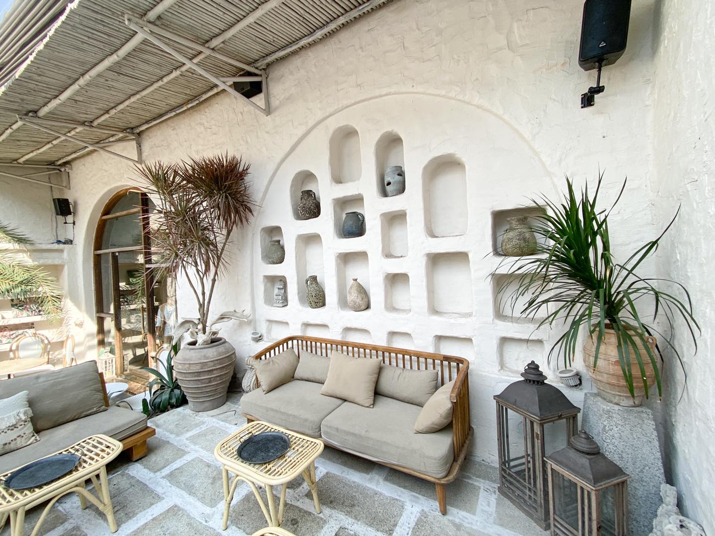 thiết kế quán cafe